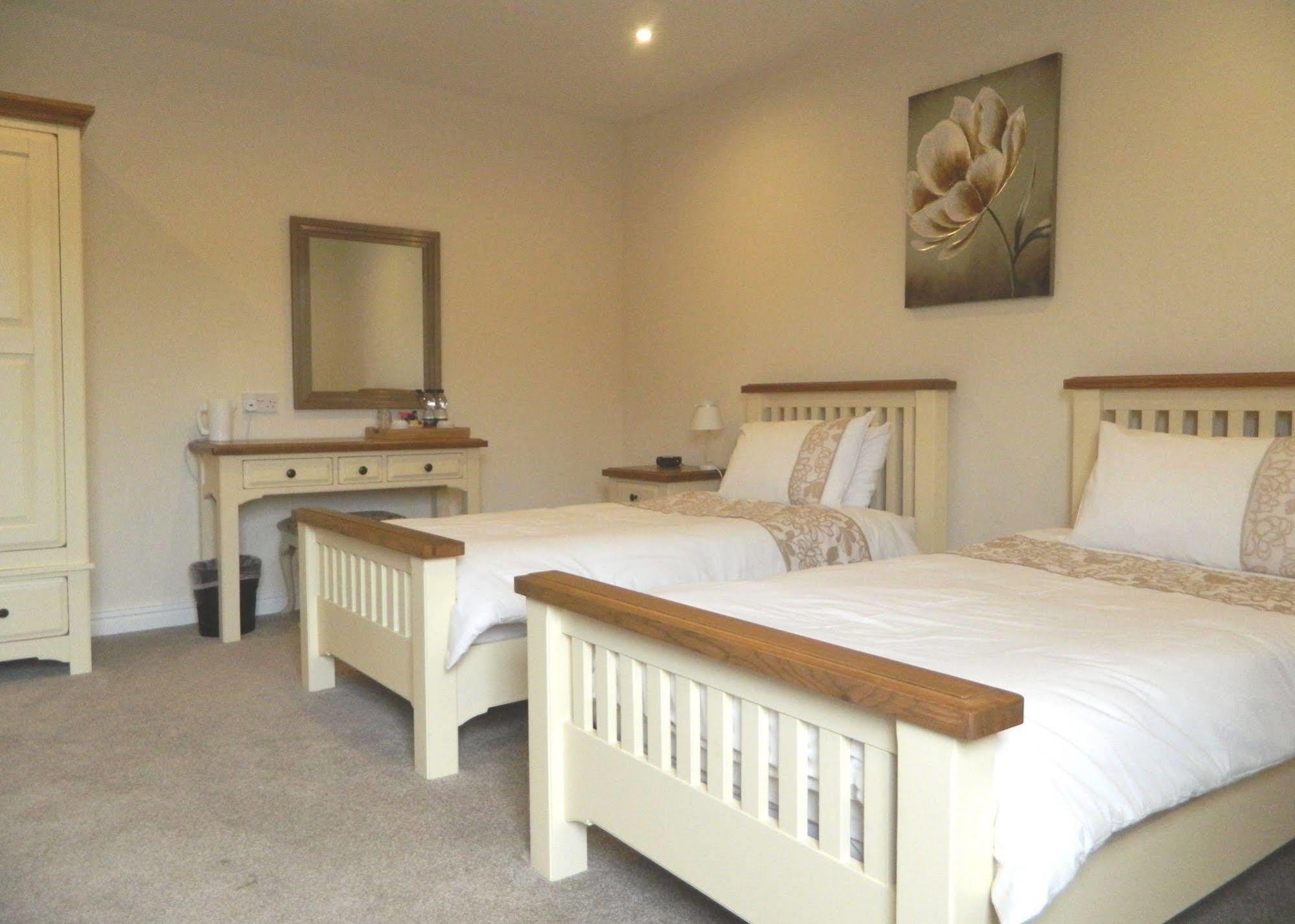 ลัมบ์ฟาร์ม คันทรี คลับ Hotel ริปลีย์ ภายนอก รูปภาพ